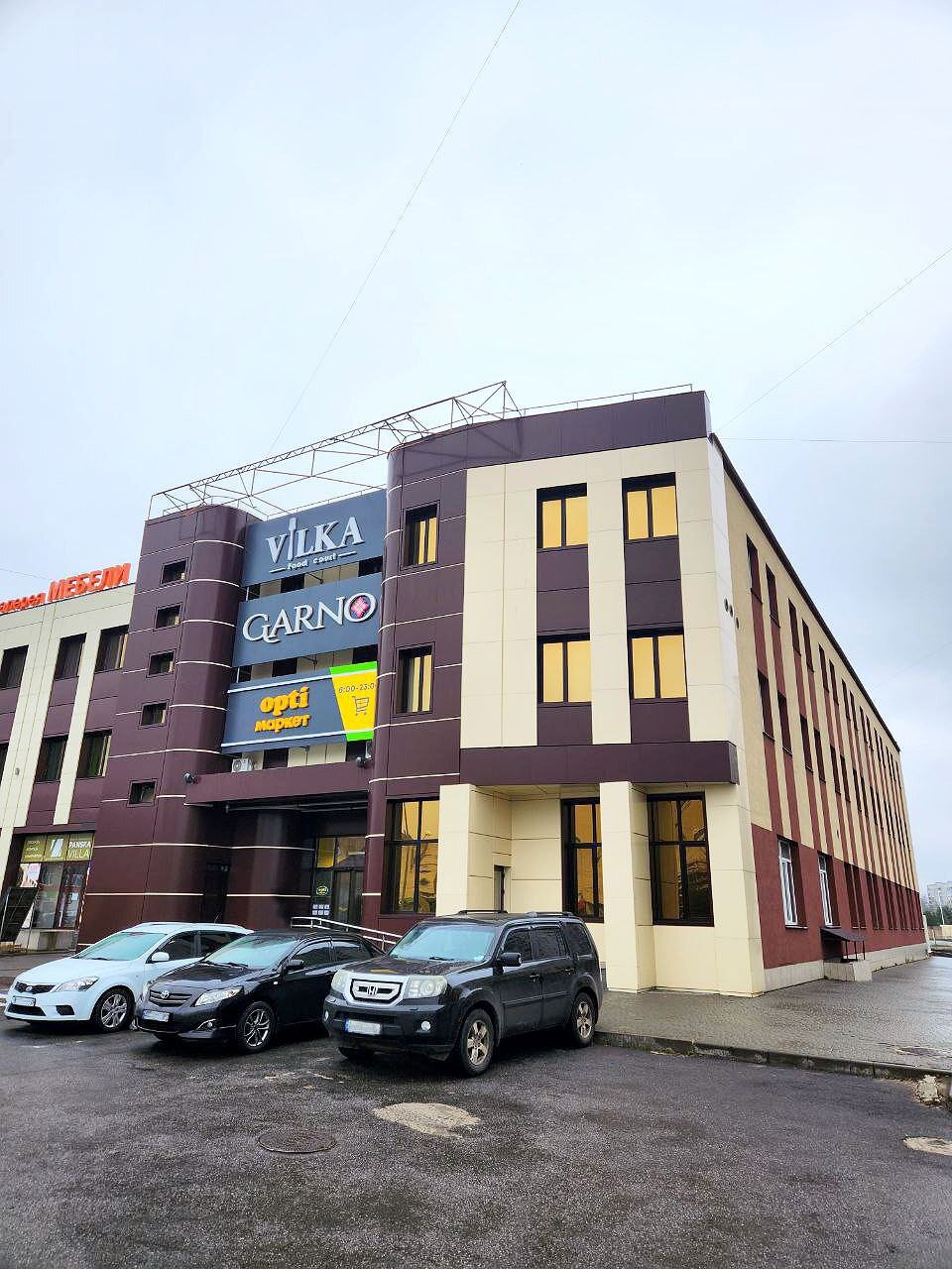 Оренда приміщення вільного призначення 1000 м², Захисників України пл., 2