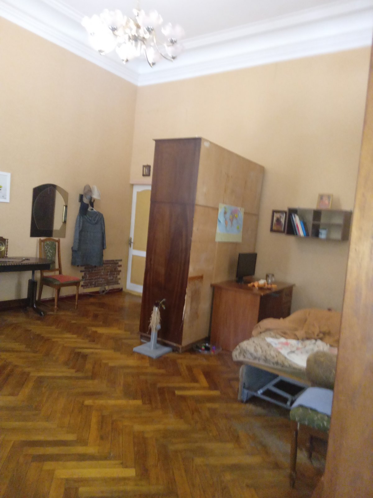 Продажа 2-комнатной квартиры 70 м², Нежинская ул.
