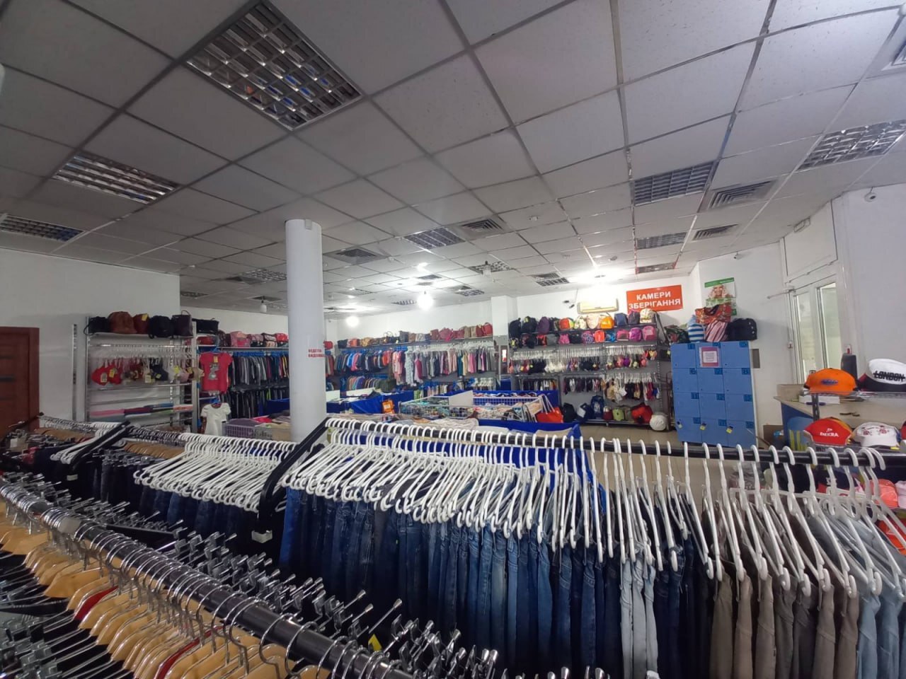 Оренда іншого торгівельного приміщення 84 м², Театральна вул., 3