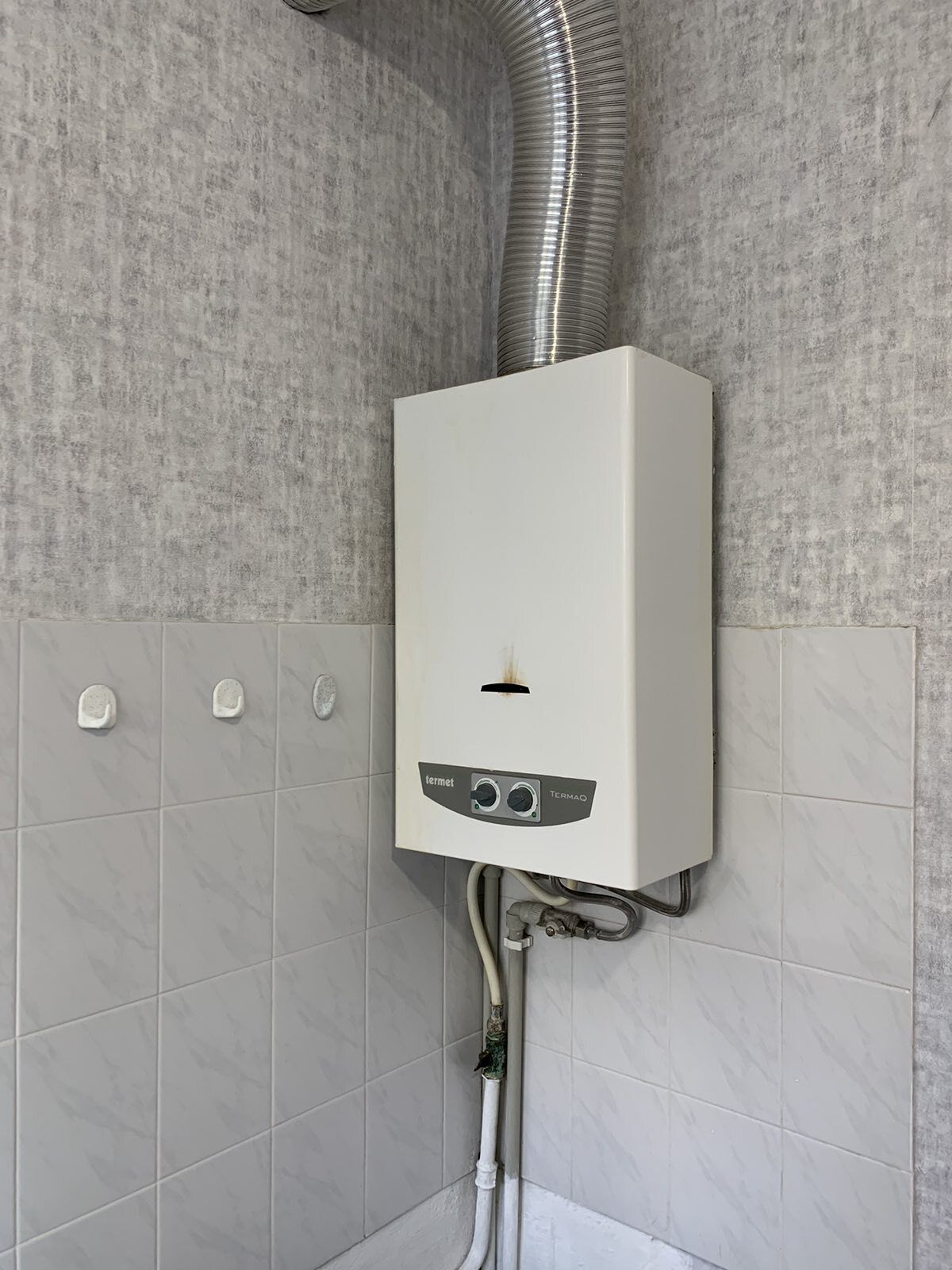 Продаж 2-кімнатної квартири 42 м², Запорізька вул., 4