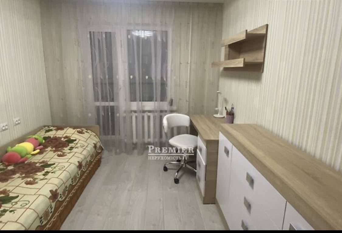 Продажа 3-комнатной квартиры 70 м², Добровольского просп.