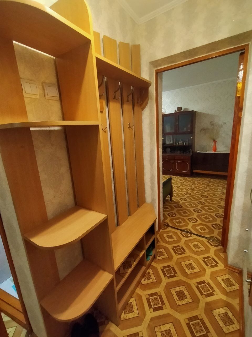 Оренда 1-кімнатної квартири 47 м², Інститутська вул.