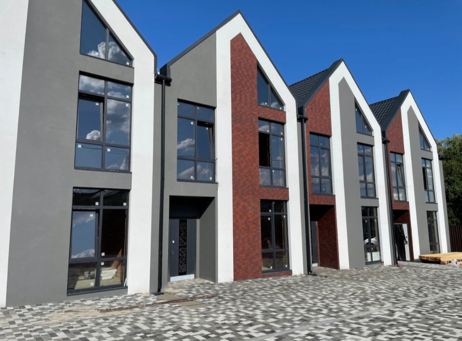 Продаж таунхауса 112 м², Садова вул.