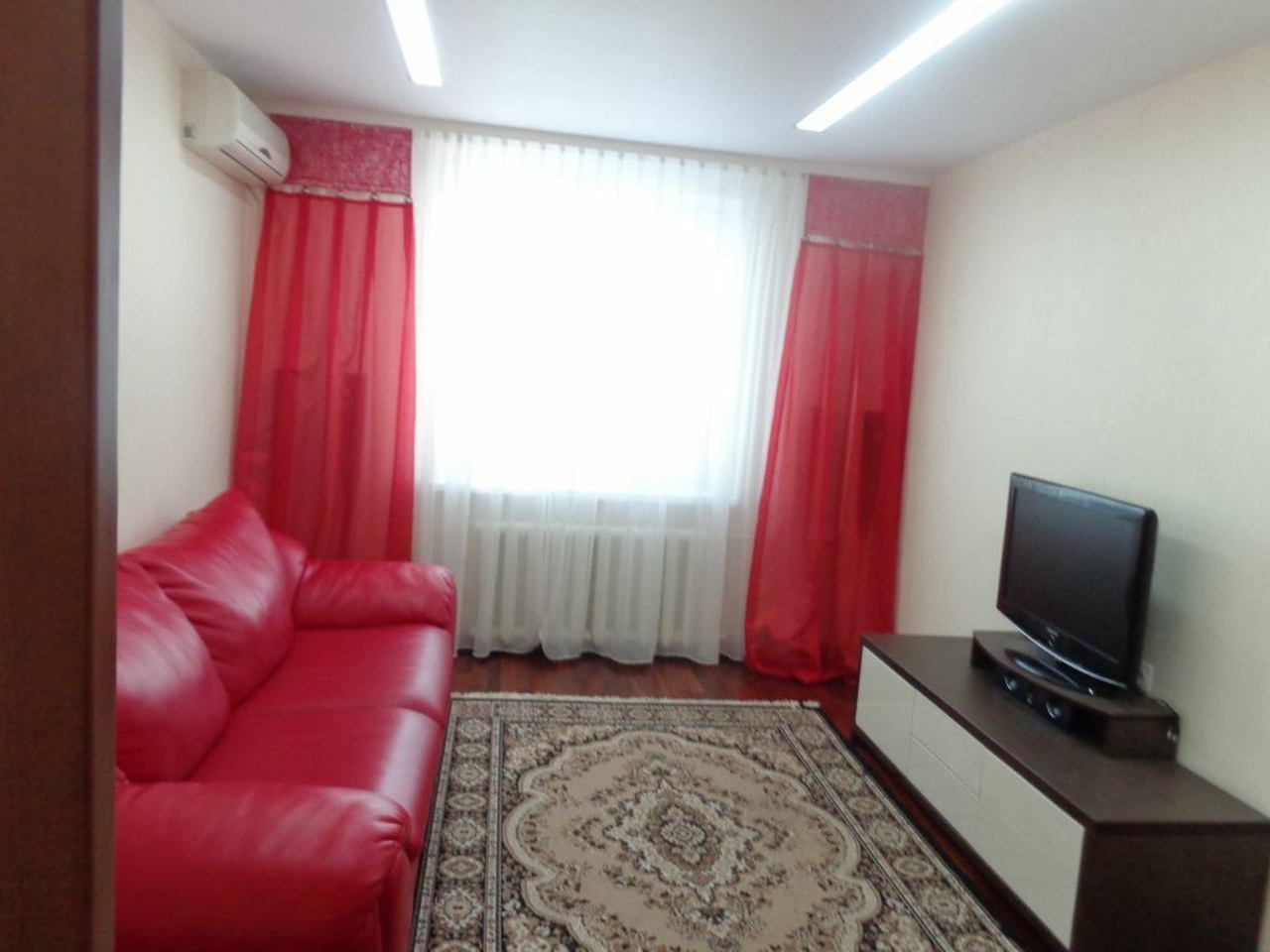 Продаж 3-кімнатної квартири 64 м², Бурштинова вул., 73