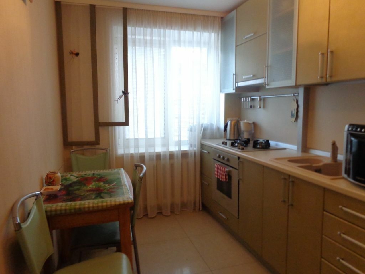 Продаж 3-кімнатної квартири 64 м², Бурштинова вул., 73