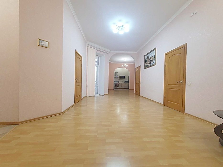 Аренда офиса 140 м², Шота Руставели ул., 34