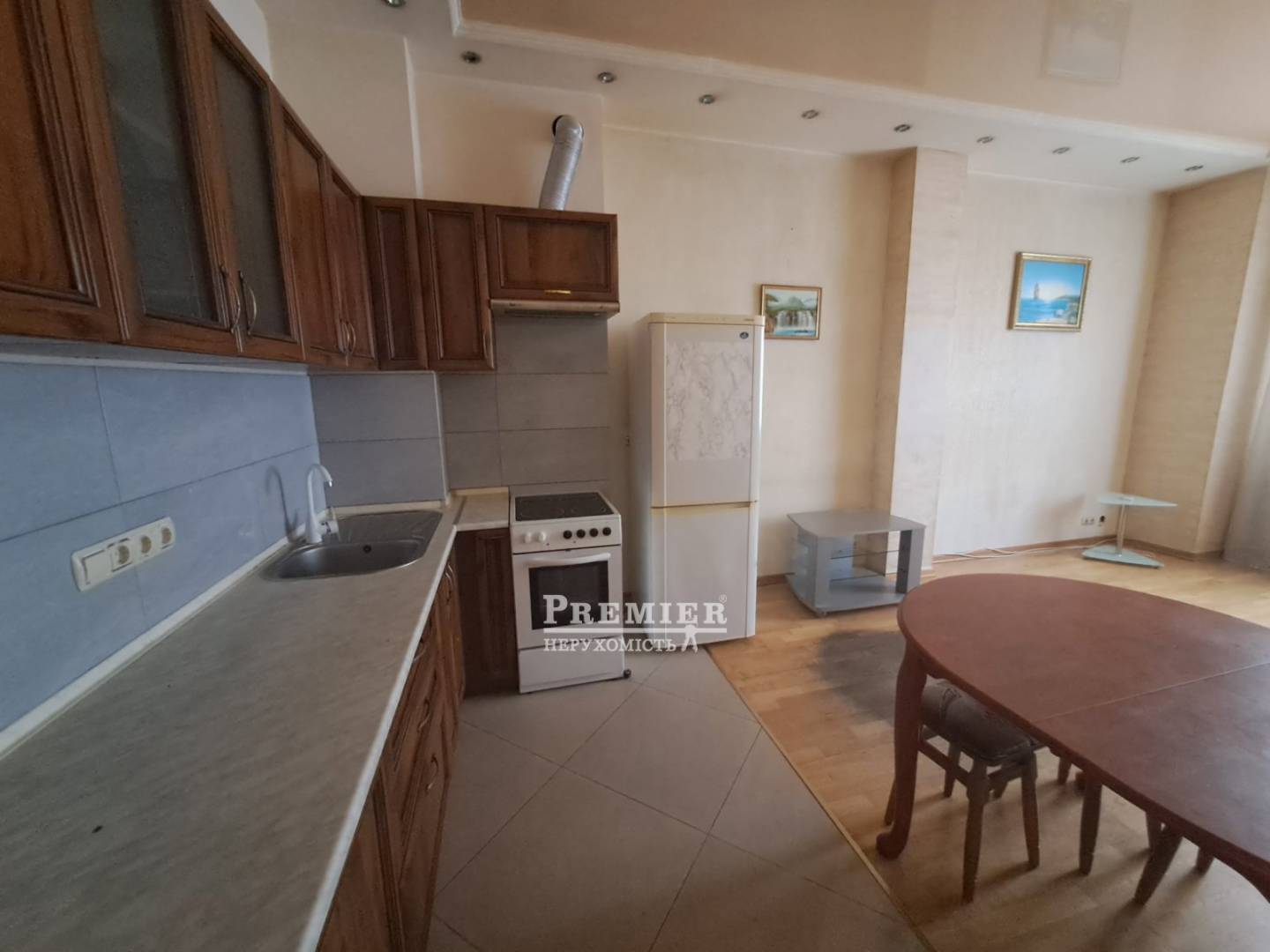 Продажа 1-комнатной квартиры 65 м², Екатерининская ул.