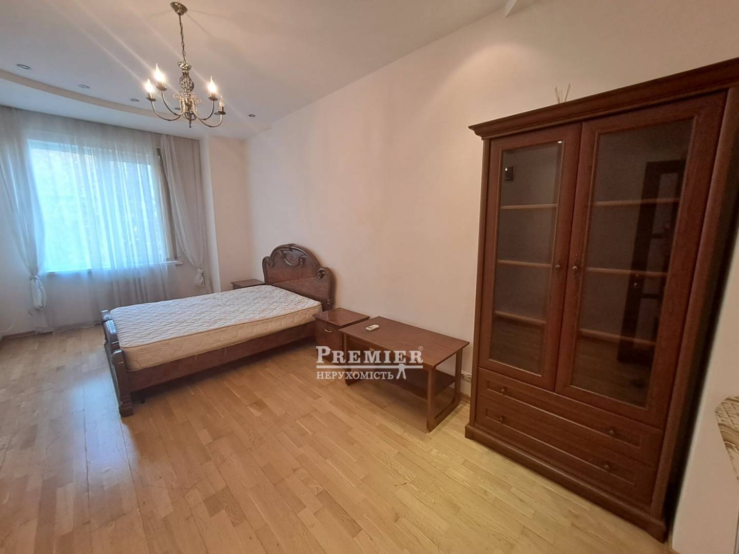 Продаж 1-кімнатної квартири 65 м², Катеринінська вул.