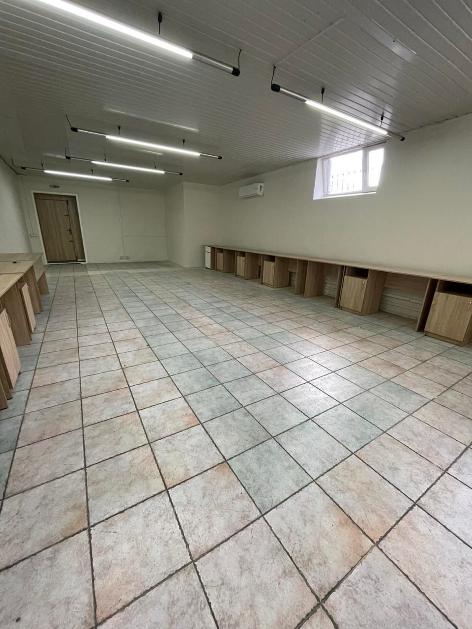 Аренда коммерции 166 м², Александра Поля просп., 52