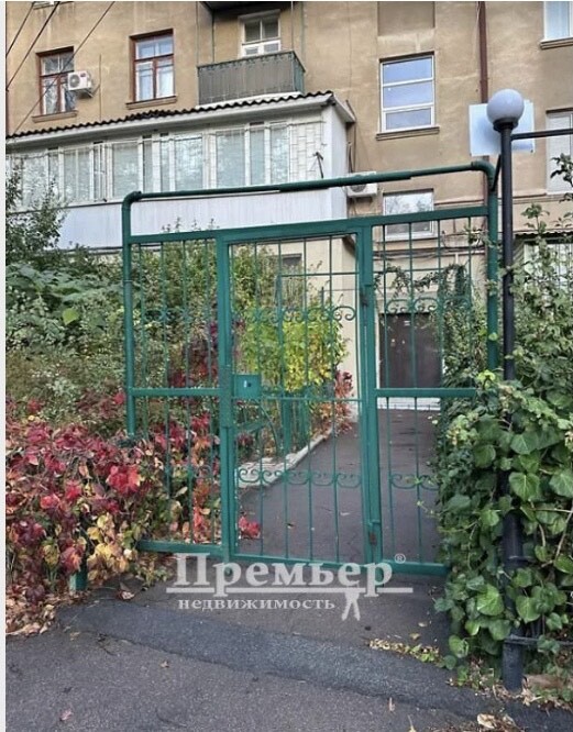 Продаж 3-кімнатної квартири 76 м², Гагарина просп.