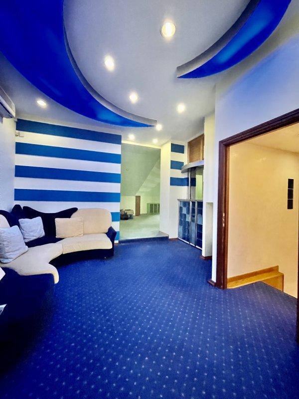 Продажа 4-комнатной квартиры 295 м², Семинарская ул., 4