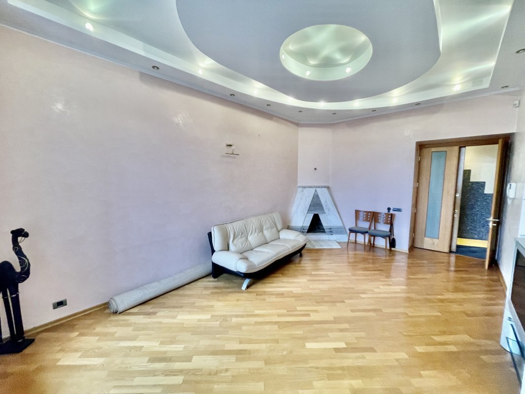 Продажа 4-комнатной квартиры 295 м², Семинарская ул., 4