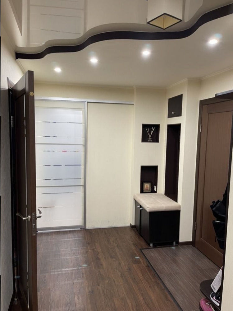 Продаж 2-кімнатної квартири 69 м², Усенко вул.