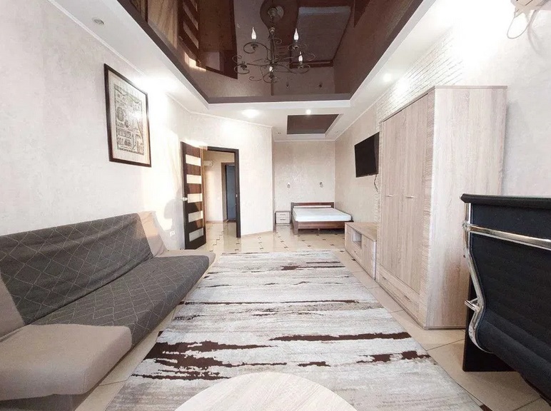 Оренда 1-кімнатної квартири 50 м², Ливарна вул.