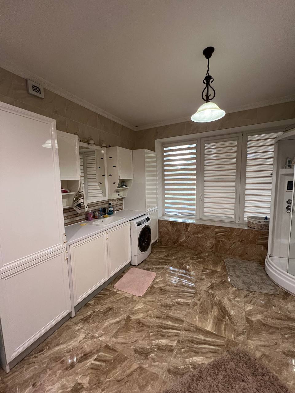 Продаж котеджу 470 м², Батумська вул., ул.38