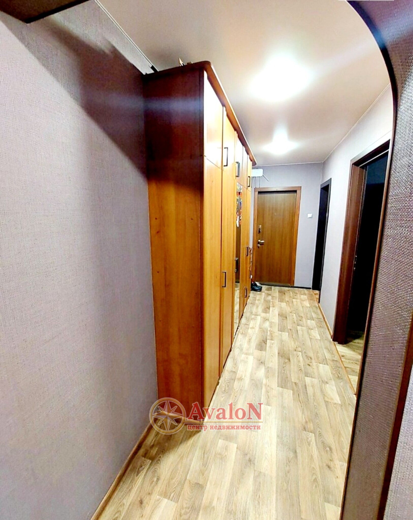 Продаж 3-кімнатної квартири 66 м², Героїв оборони Одеси вул.