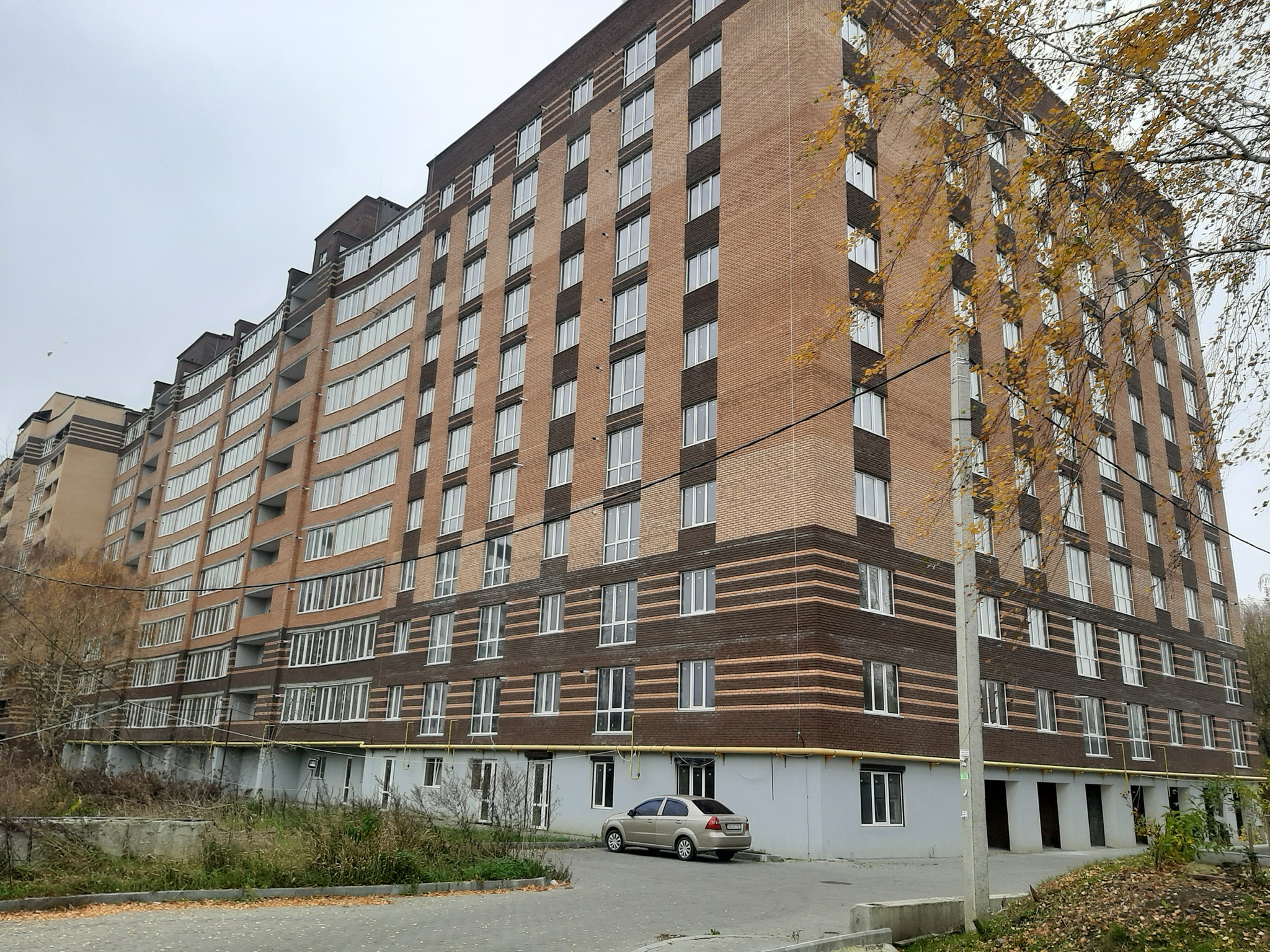 Продаж 1-кімнатної квартири 53 м², Зарічанська вул.