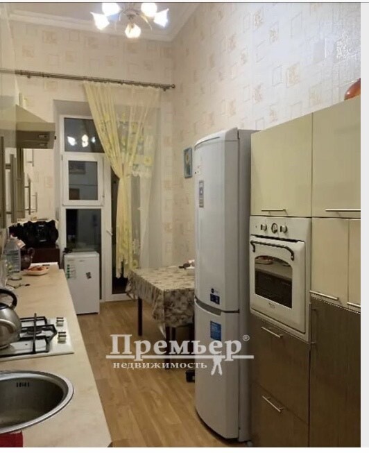 Продаж 3-кімнатної квартири 100 м², Пастера вул.