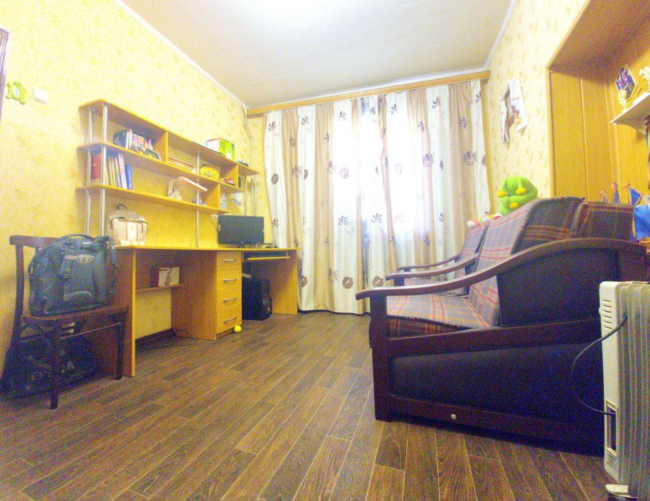 Продаж 4-кімнатної квартири 73 м², Дмитрівська вул., вул.15