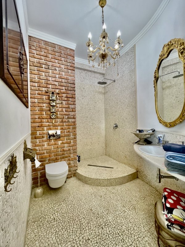 Продажа 1-комнатной квартиры 41 м², Греческая ул., 5