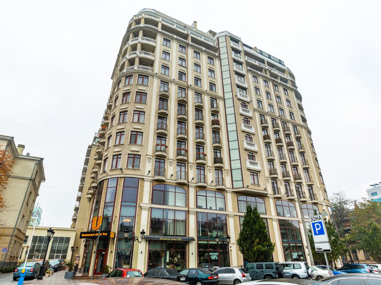 Продажа 3-комнатной квартиры 111 м², Греческая ул., 1А