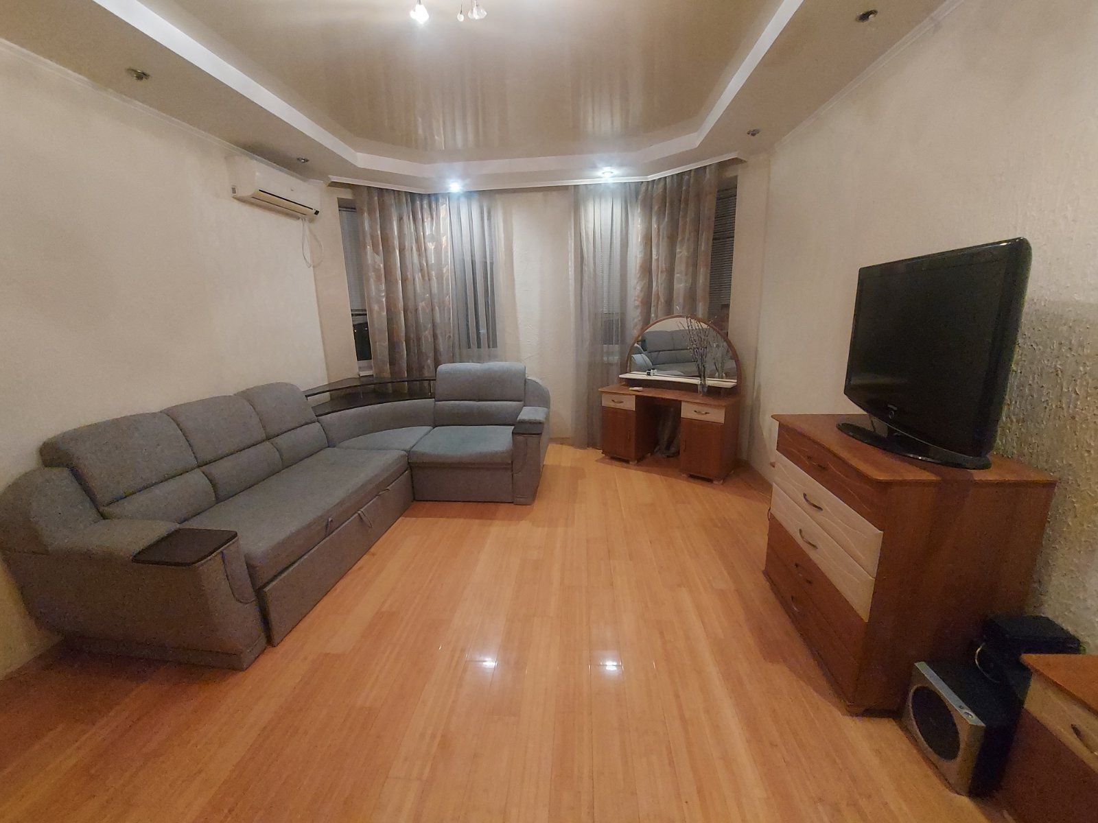 Оренда 1-кімнатної квартири 50 м², Академіка Вільямса вул., 59И