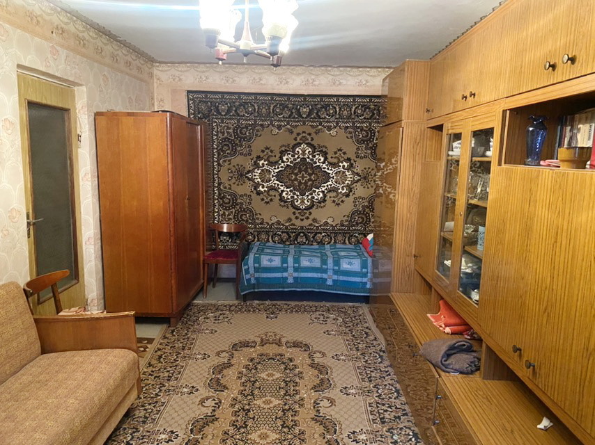 Продаж 1-кімнатної квартири 33 м², Озерна вул.