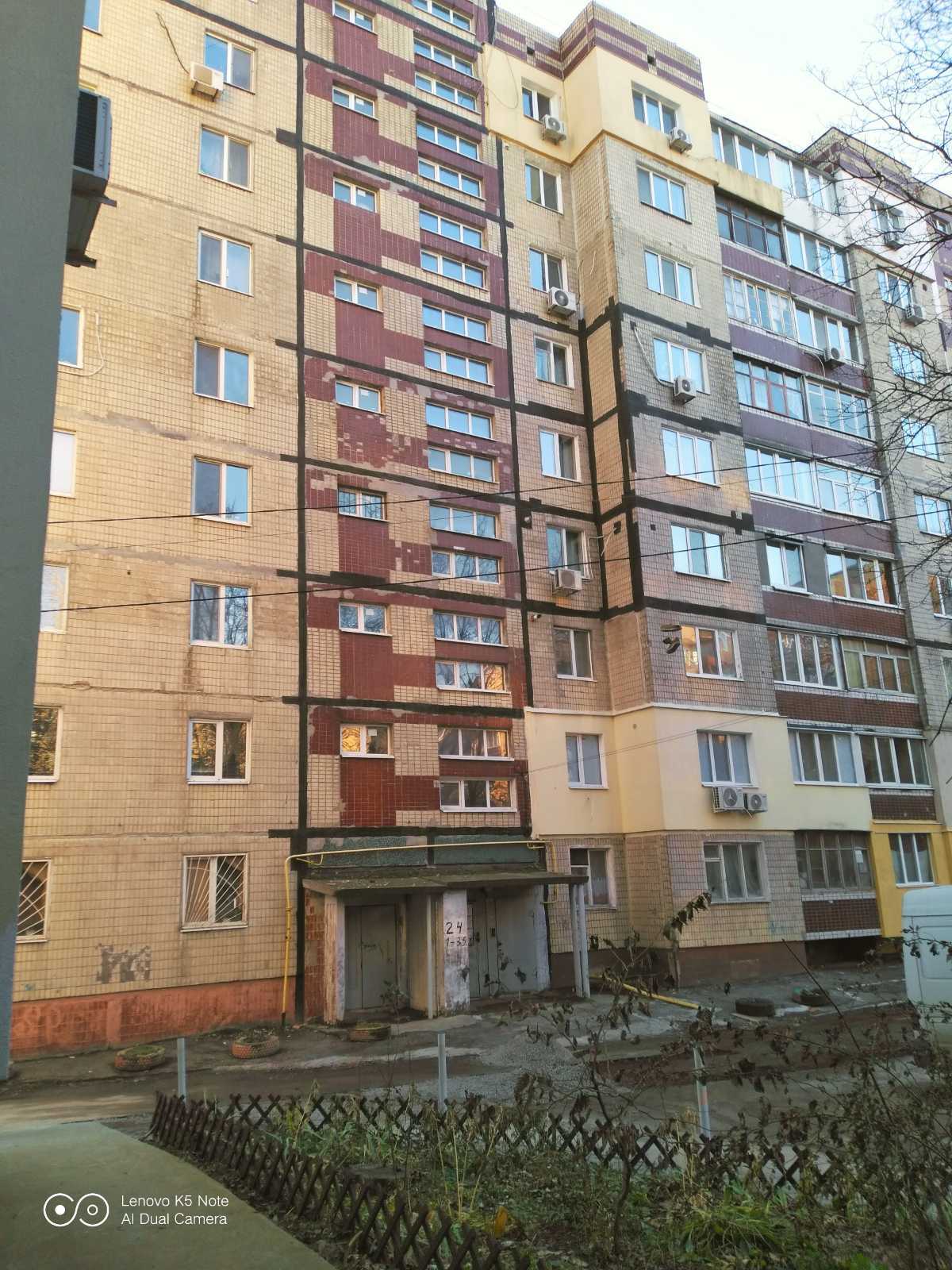 Продажа 5-комнатной квартиры 99 м², Тополь 3 ул., 24