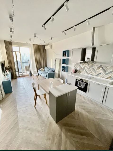 Продажа 1-комнатной квартиры 53 м², Французский бул., 85/5