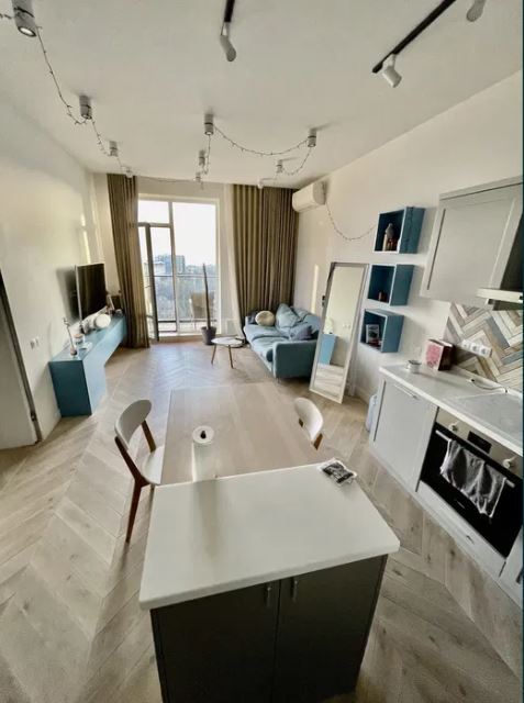 Продажа 1-комнатной квартиры 53 м², Французский бул., 85/5