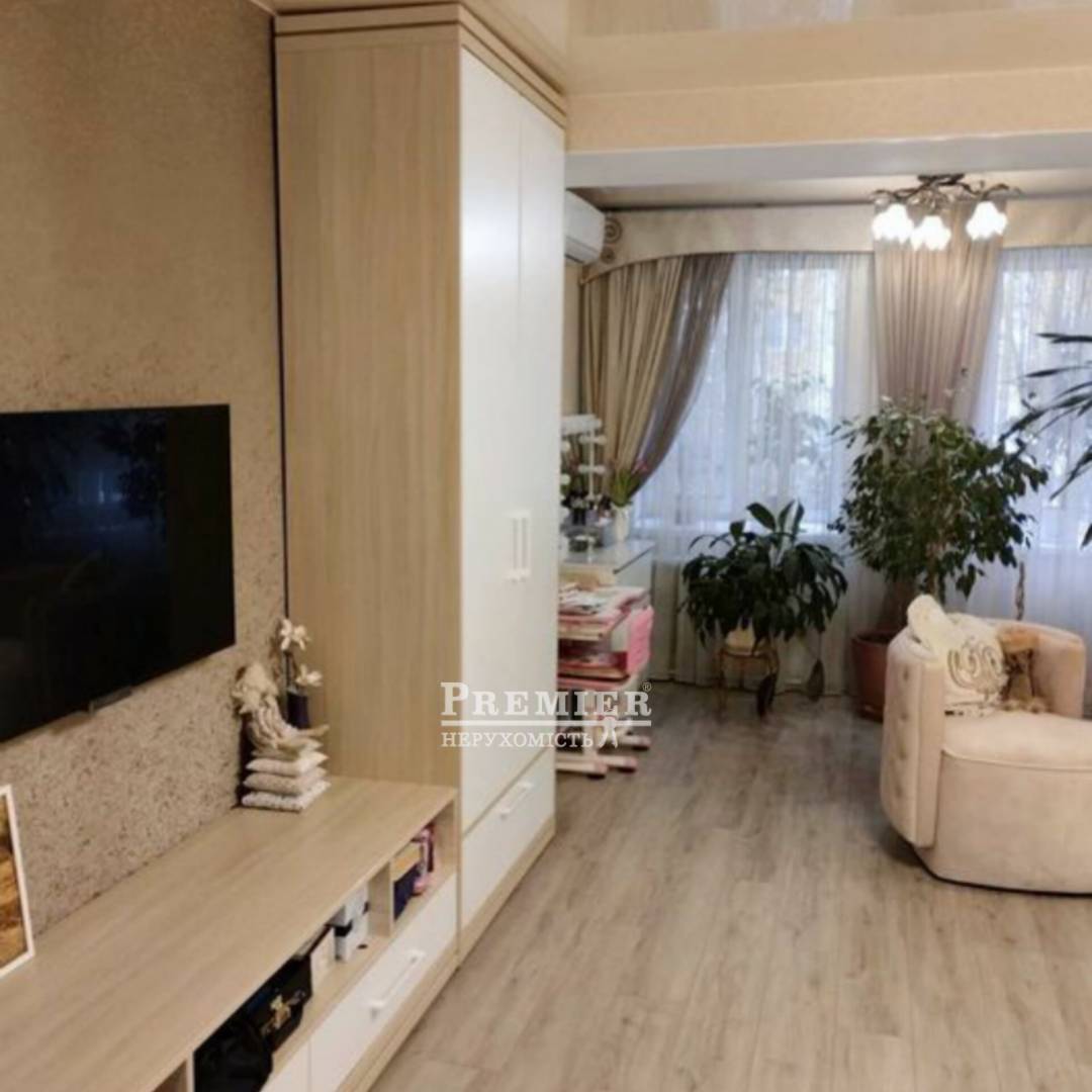 Продажа 2-комнатной квартиры 80 м², Академика Сахарова ул.