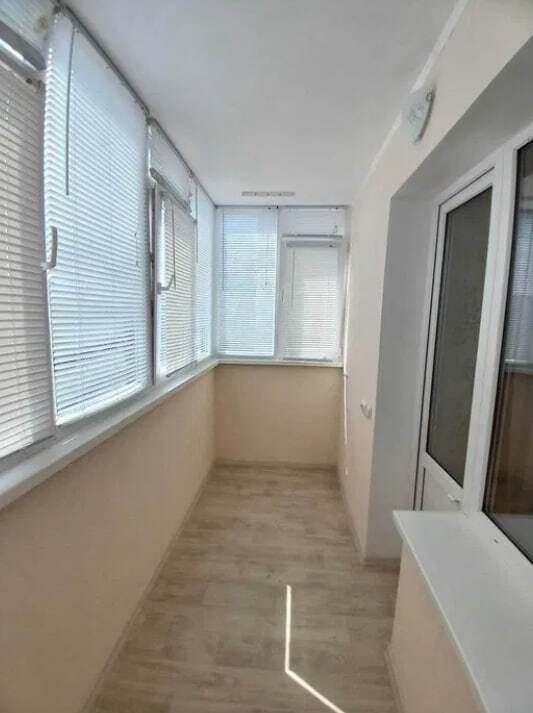 Продаж 2-кімнатної квартири 72.5 м², Михайла Лушпи просп.