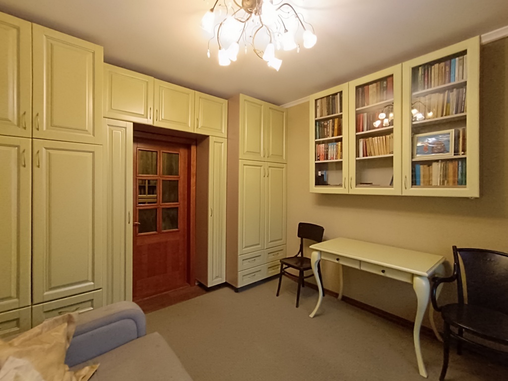 Продаж 2-кімнатної квартири 48 м², Балківська вул., 21