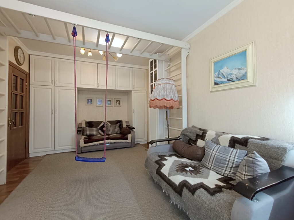 Продаж 2-кімнатної квартири 48 м², Балківська вул., 21