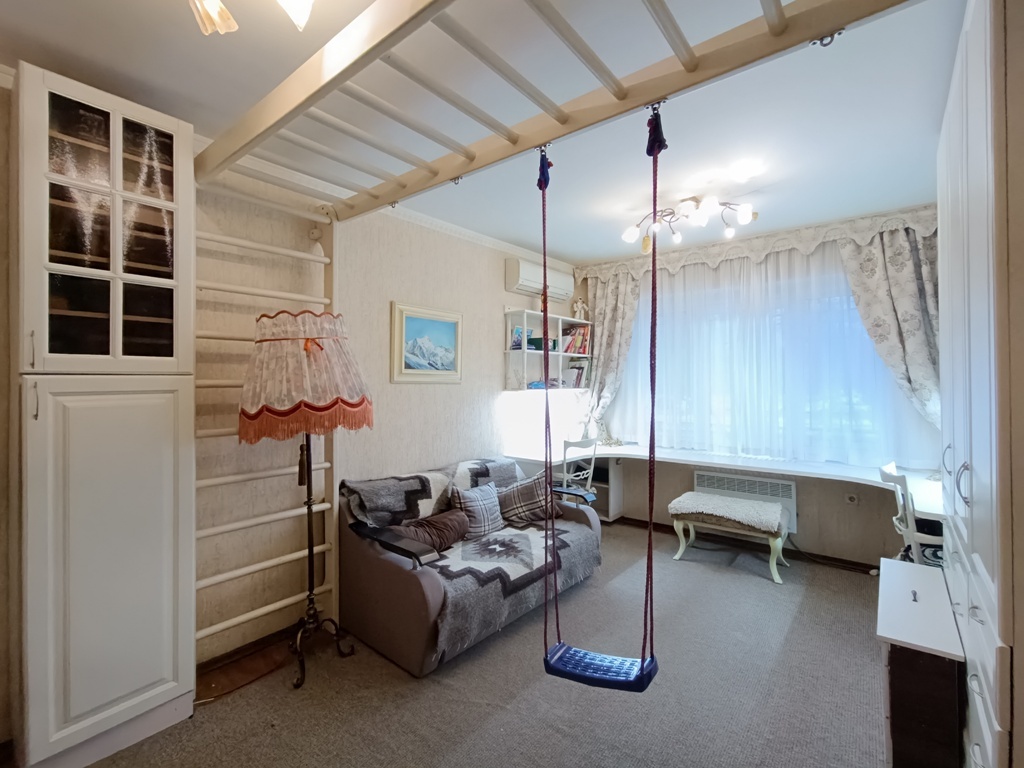 Продаж 2-кімнатної квартири 48 м², Балківська вул., 21