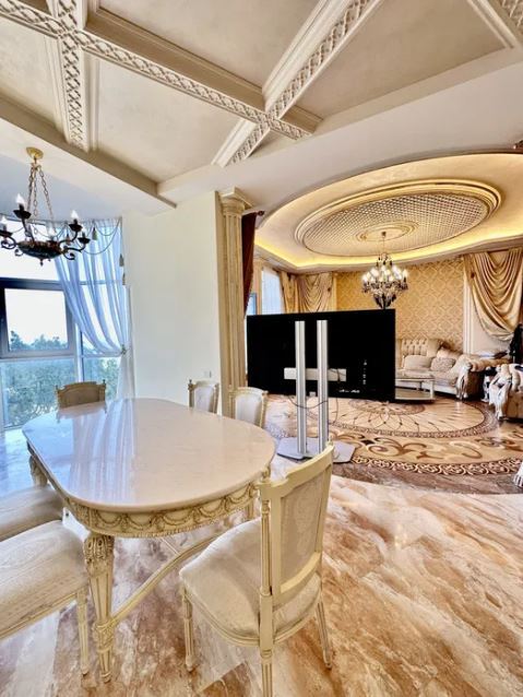 Продажа 3-комнатной квартиры 150 м², Лидерсовский бул., 5