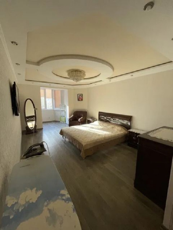 Продажа 1-комнатной квартиры 55 м², Академика Королева ул.
