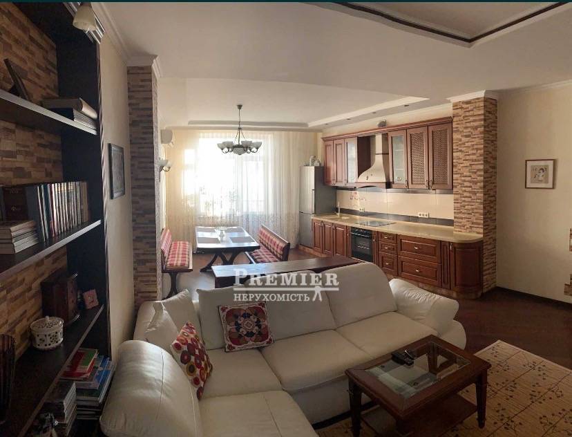 Продажа 1-комнатной квартиры 68 м², Левитана ул.