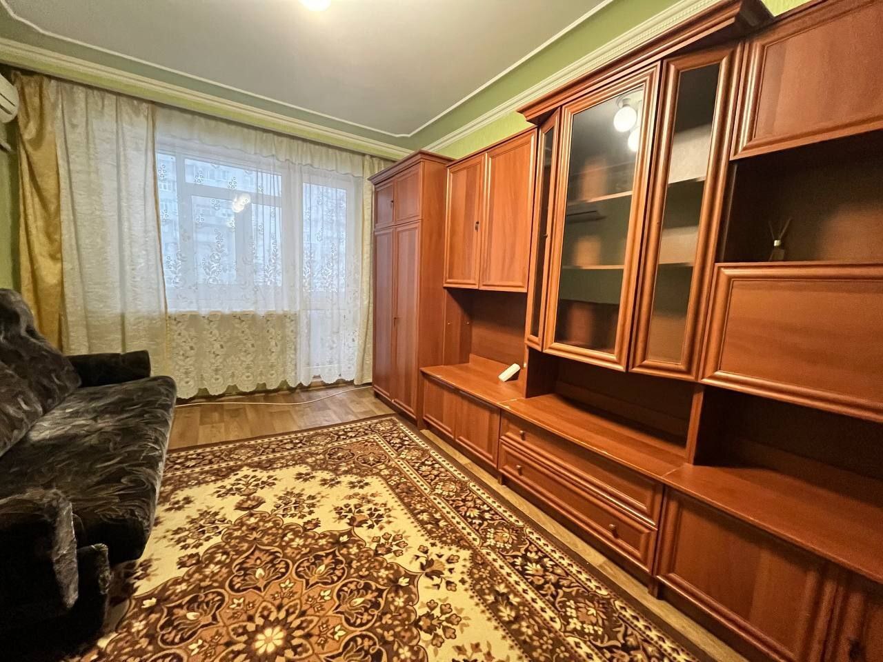 Оренда 1-кімнатної квартири 37 м², Металургів вул.