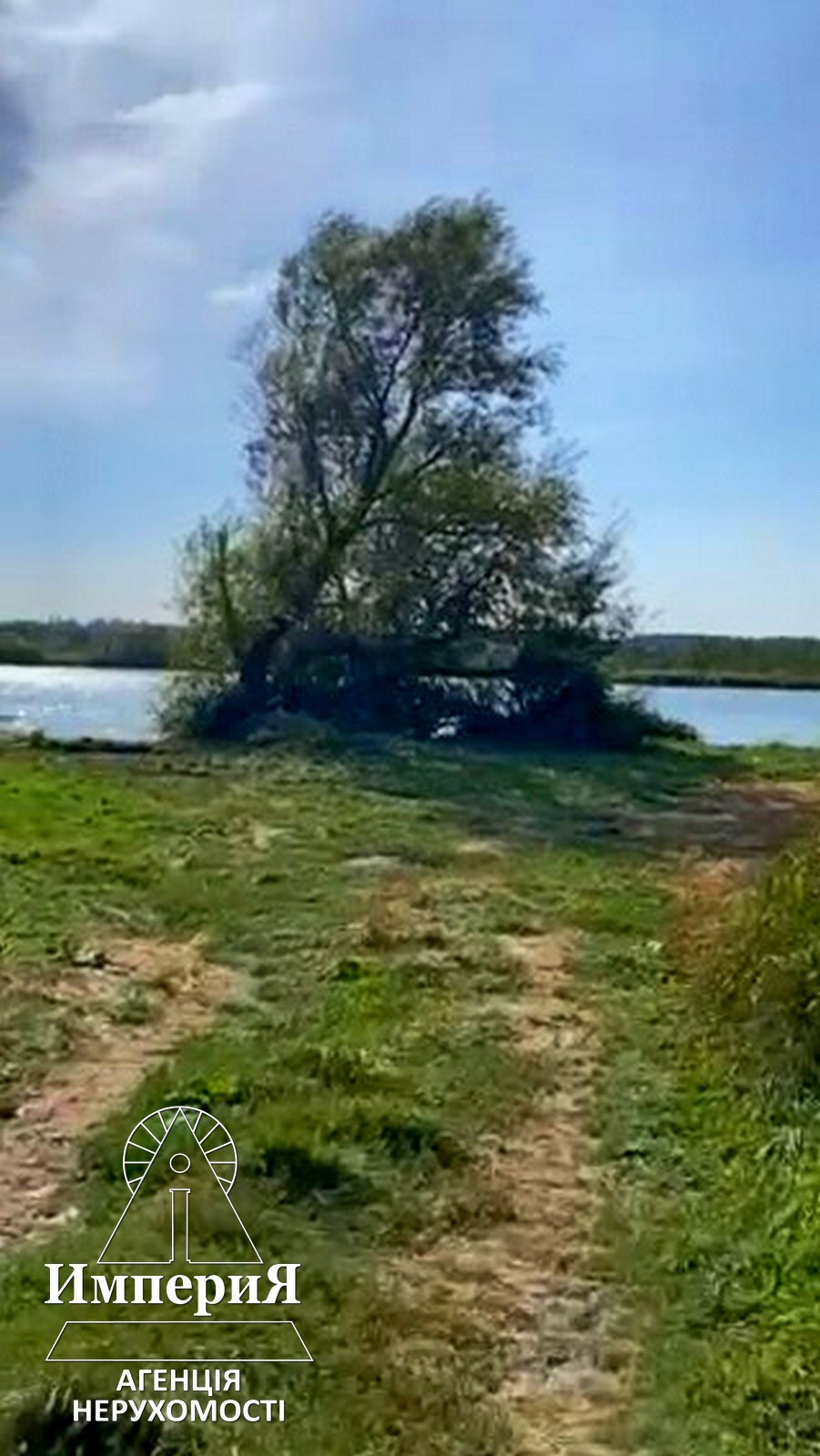 Продаж ділянки під індивідуальне житлове будівництво 25 соток