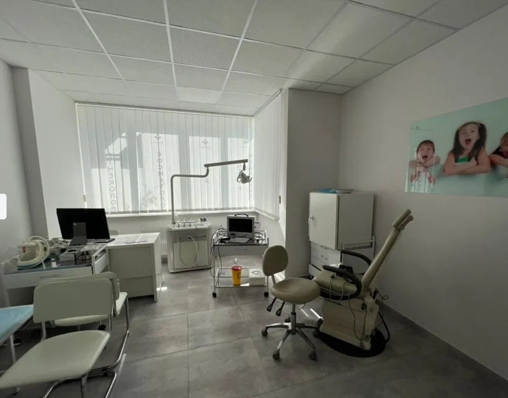 Оренда медичного центру 300 м², Люстдорфская дор.