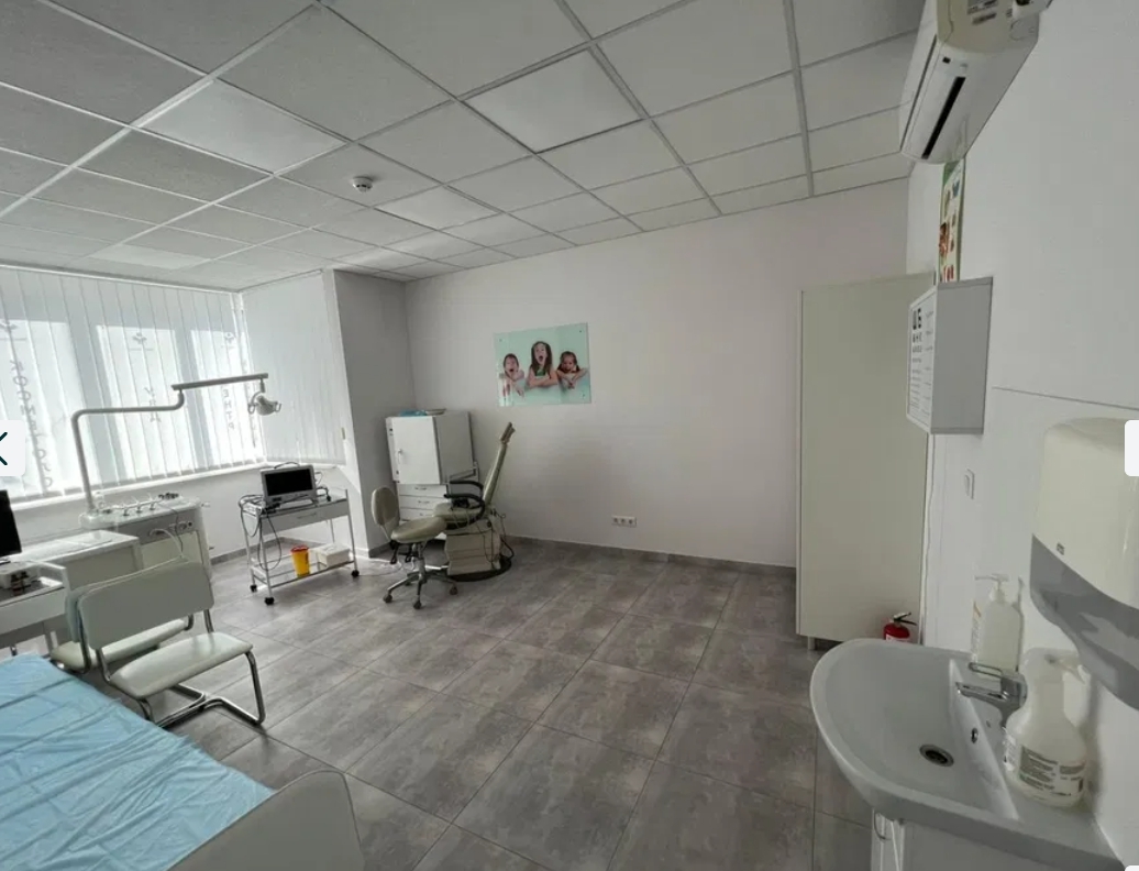 Оренда медичного центру 300 м², Люстдорфская дор.