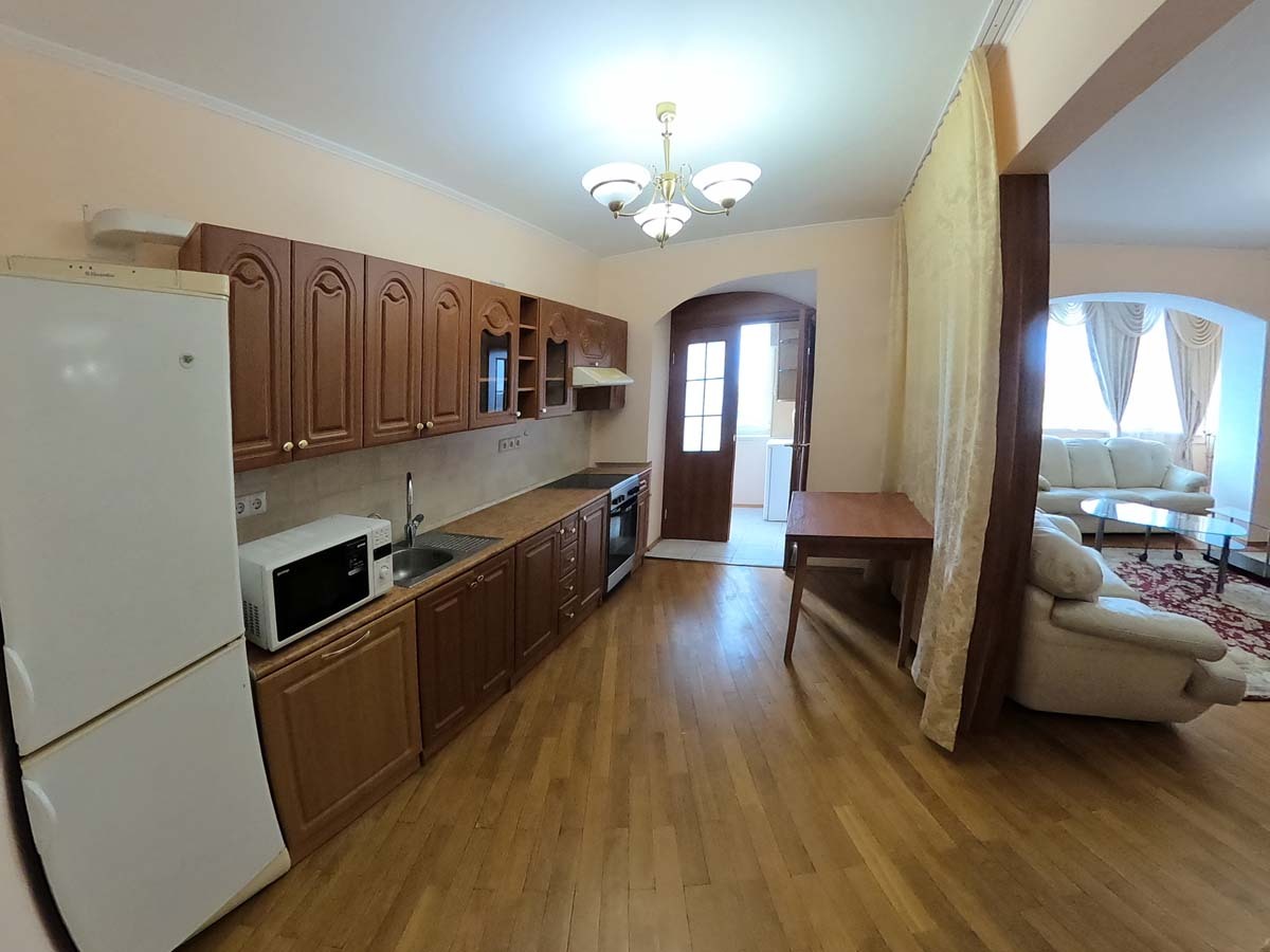 Аренда 4-комнатной квартиры 125 м², Леси Украинки бул., 21А