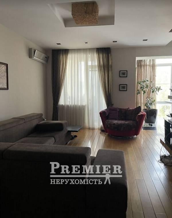 Продаж 3-кімнатної квартири 121 м², Фонтанская дор.