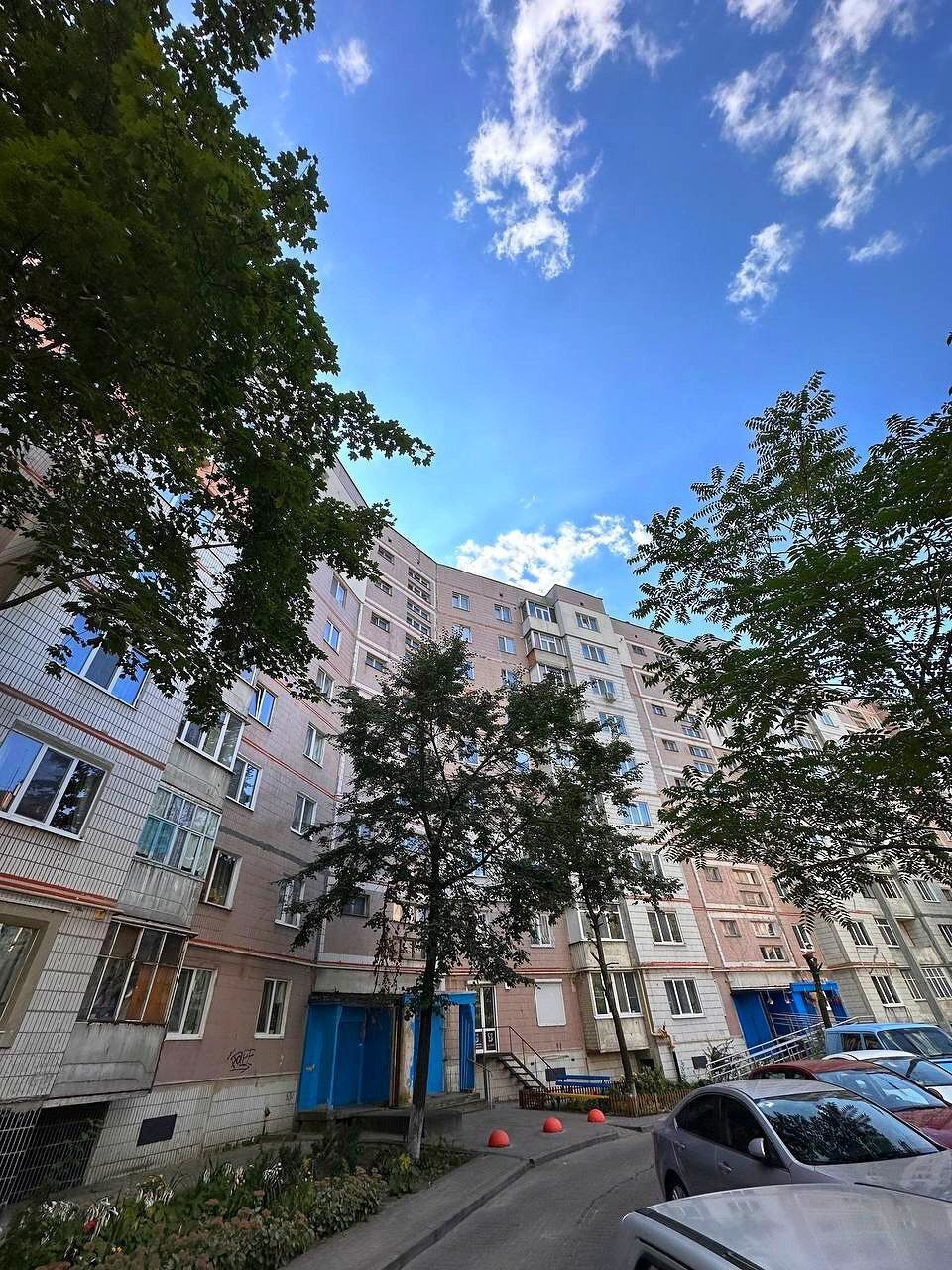 Продажа 3-комнатной квартиры 63.7 м², Михаила Лушпы просп.