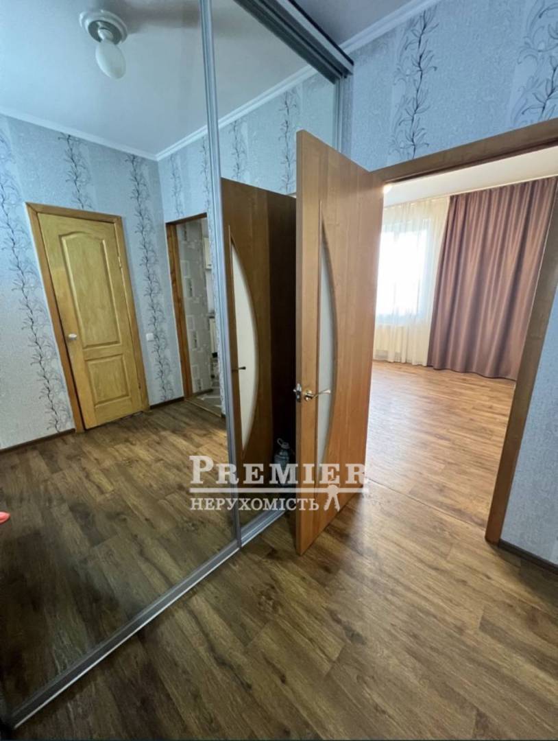 Продаж 1-кімнатної квартири 46 м², Паустовського вул.
