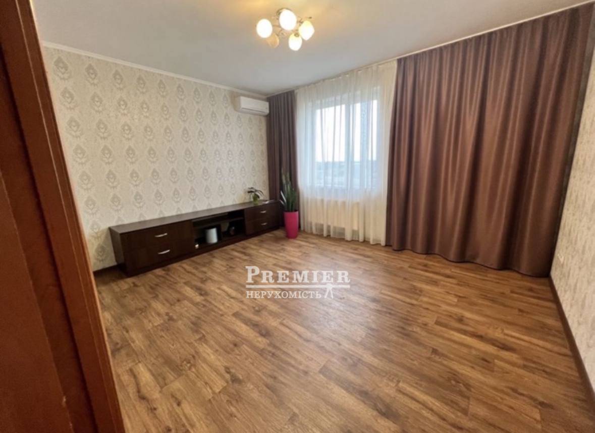 Продаж 1-кімнатної квартири 46 м², Паустовського вул.