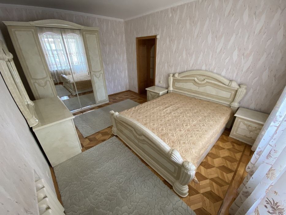 Аренда 4-комнатной квартиры 87 м², Новоместинская ул.