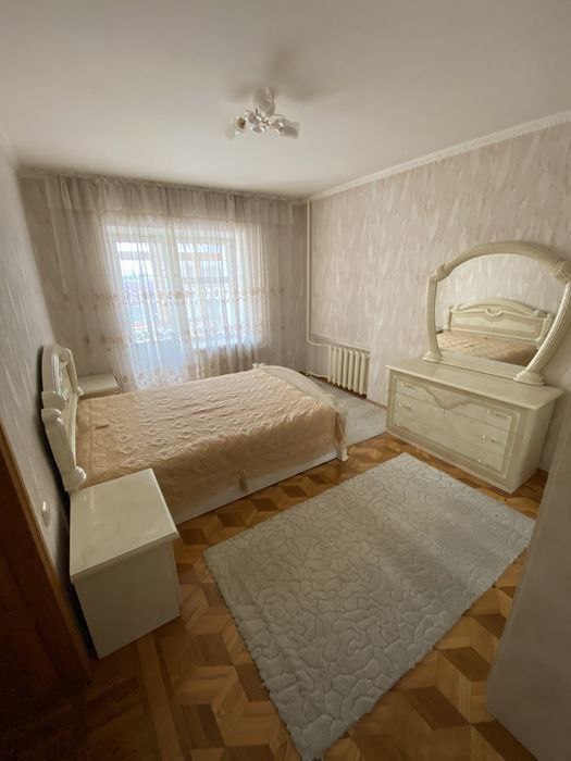 Оренда 4-кімнатної квартири 87 м², Новомістинська вул.