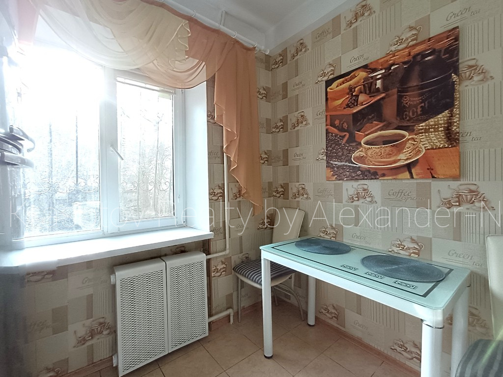 Продаж 1-кімнатної квартири 32 м², Семинарская вул., 11А